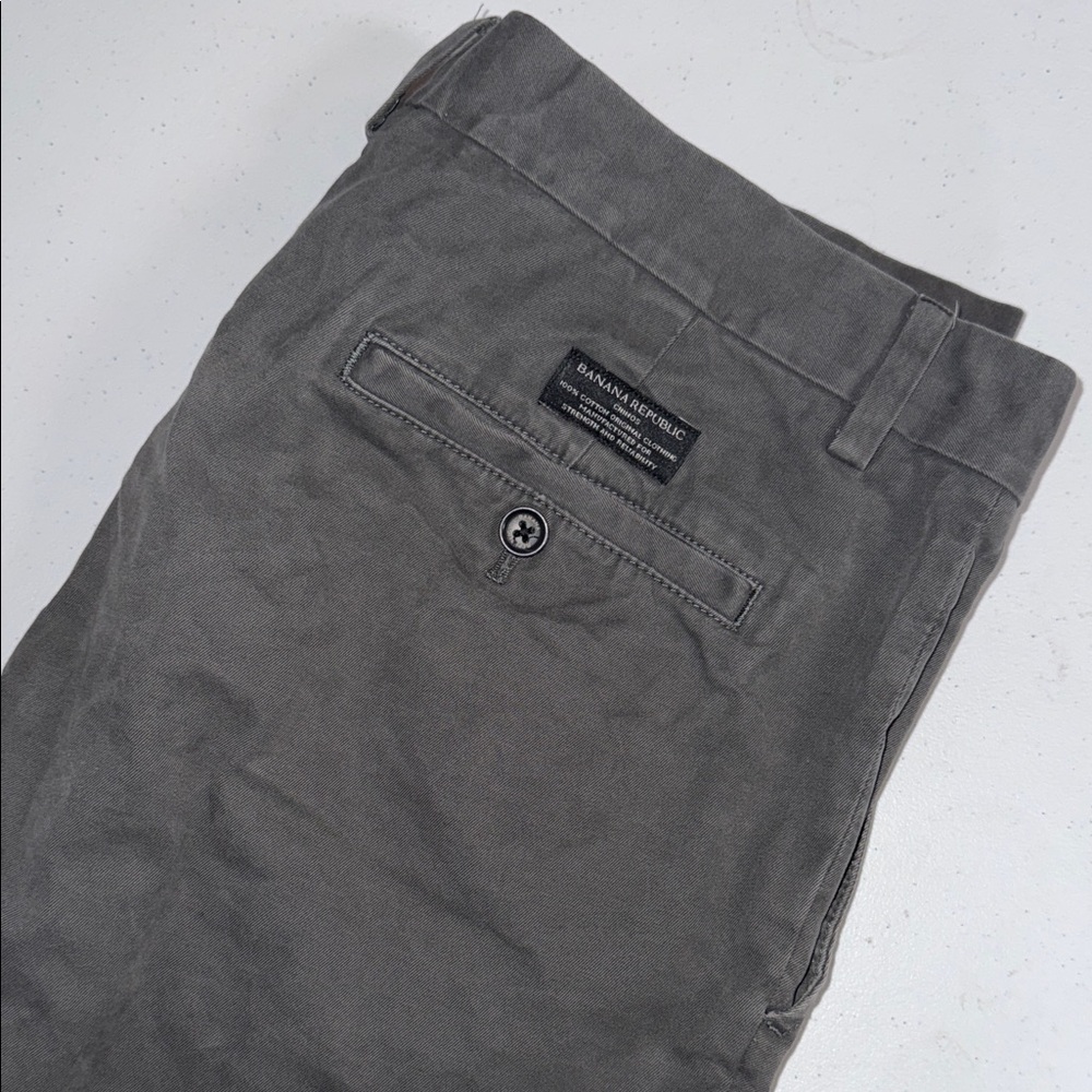 Banana Republic Men's Charcoal Aiden Chinos 32X32